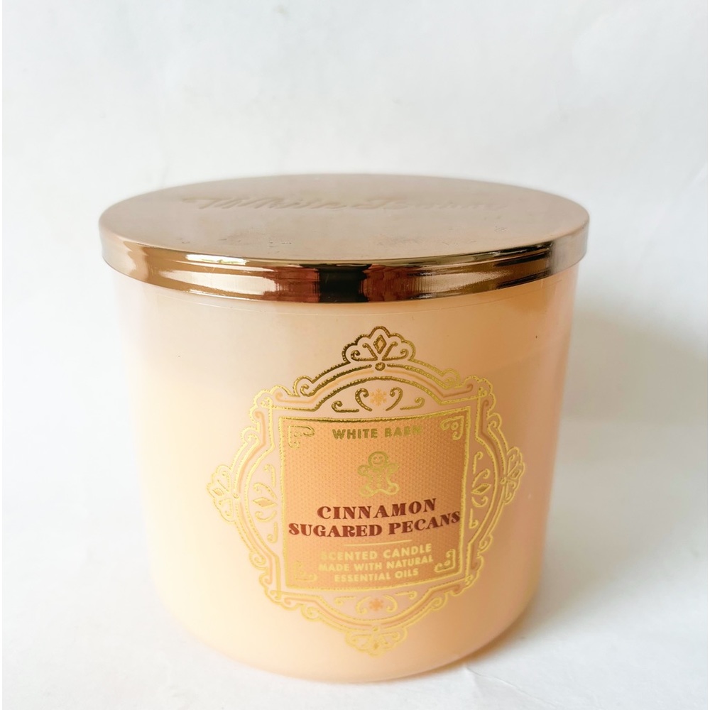 Bath and Bodyworks White Barn Cinnamon Sugared Pecans 3 Wick Candle